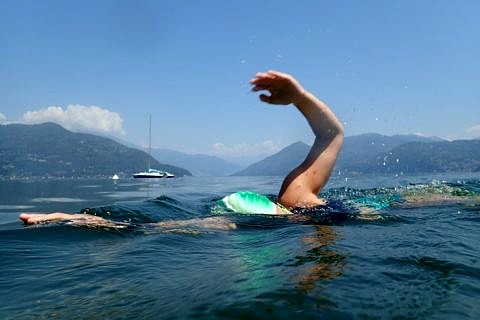 Lilian Vogl swimming in Lake Maggiore