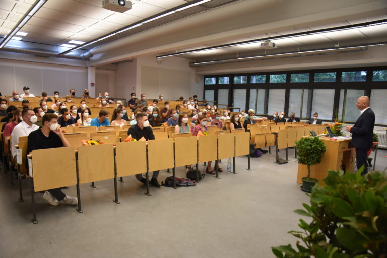 Congratulations! Several awards for outstanding BSc and PhD theses at IMN